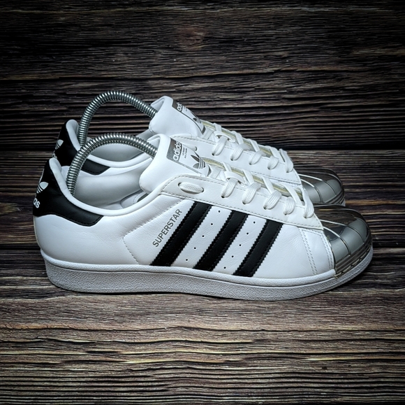 adidas superstar green metal toe
